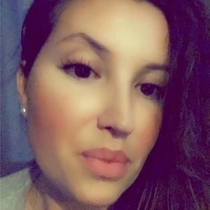 Meet your Posher, Bonnie